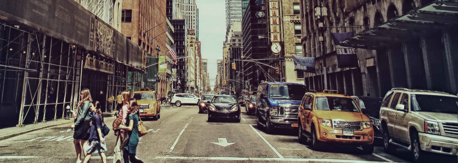 MonsterBus - Transport towarowy, przeprowadzki. Łódź, Warszawa oraz cała Polska.